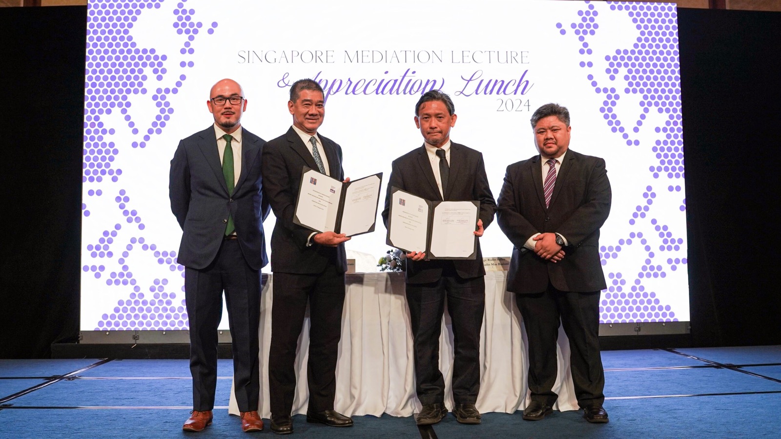 SMC and BDAC representatives at the MOU signing